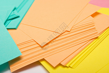 纯纸的皮质白色正方形写作黄色办公室回忆绿色笔记粉色背景图片