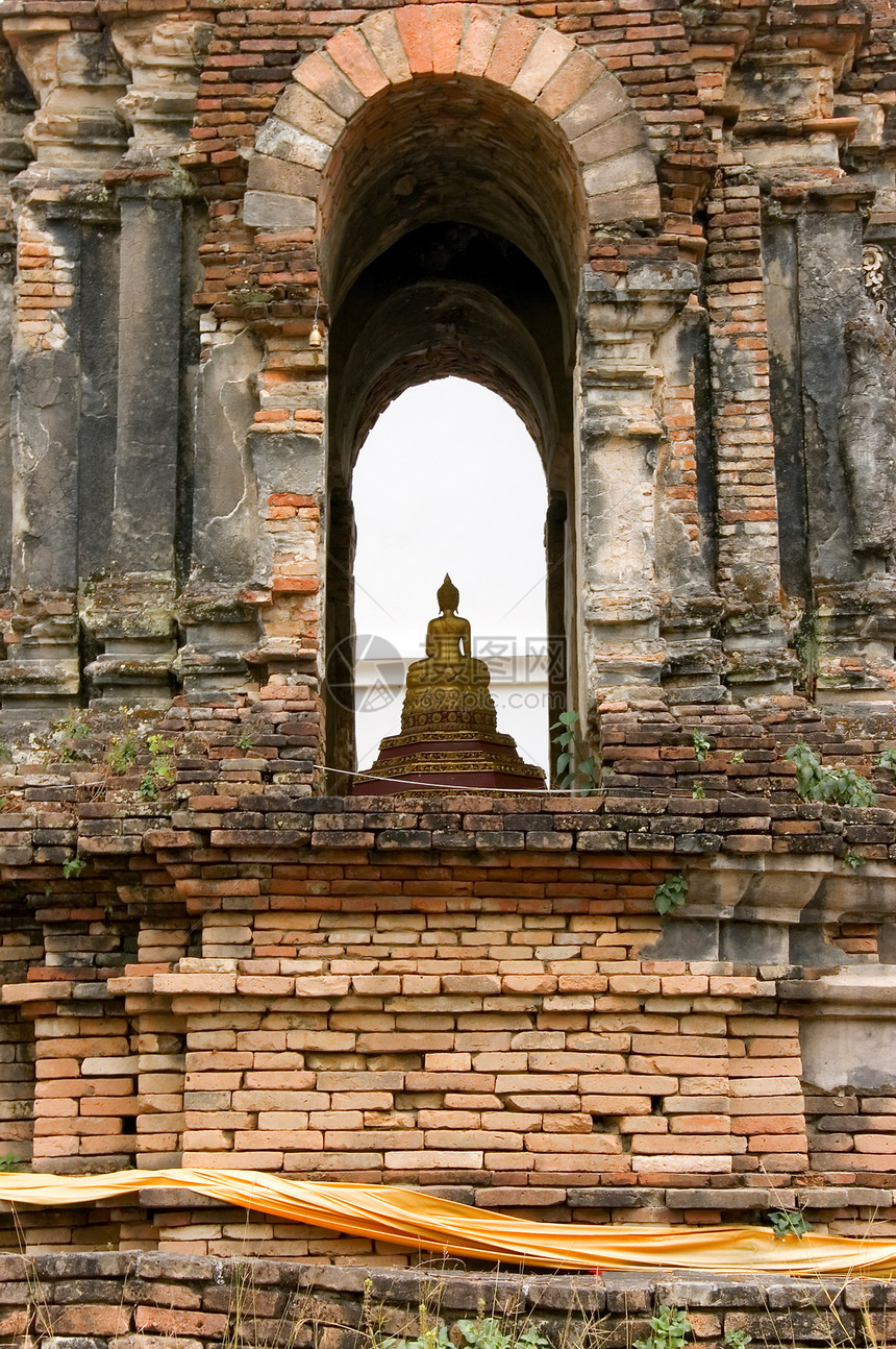 buddha 雕像沉思崇拜雕塑冥想禅意场景宗教艺术佛教徒金子图片