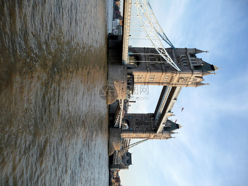 塔楼桥场景天空历史性地标旅游吸引力波浪景观英语历史海浪图片