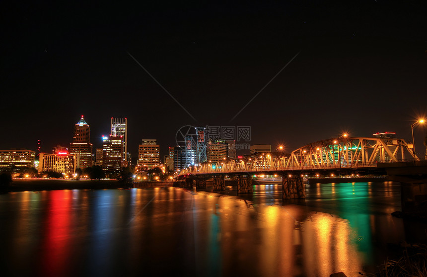 夜间波特兰市下城天线反射景观天空城市旅行办公大楼天际中心灯光图片