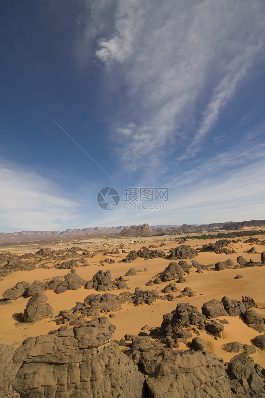 沙漠景观脱水旅行天空岩石太阳假期图片