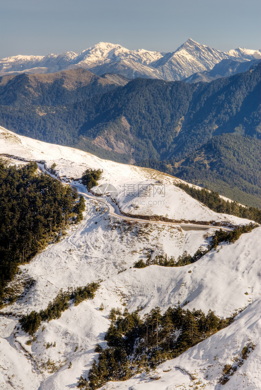 雪山蓝色交通风景合欢旅行爬坡戏剧性顶峰环境运输图片