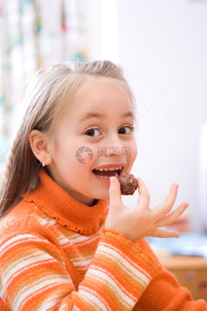 美味的巧克力小吃美食孩子女孩诱惑女性棕色糖果欲望享受图片