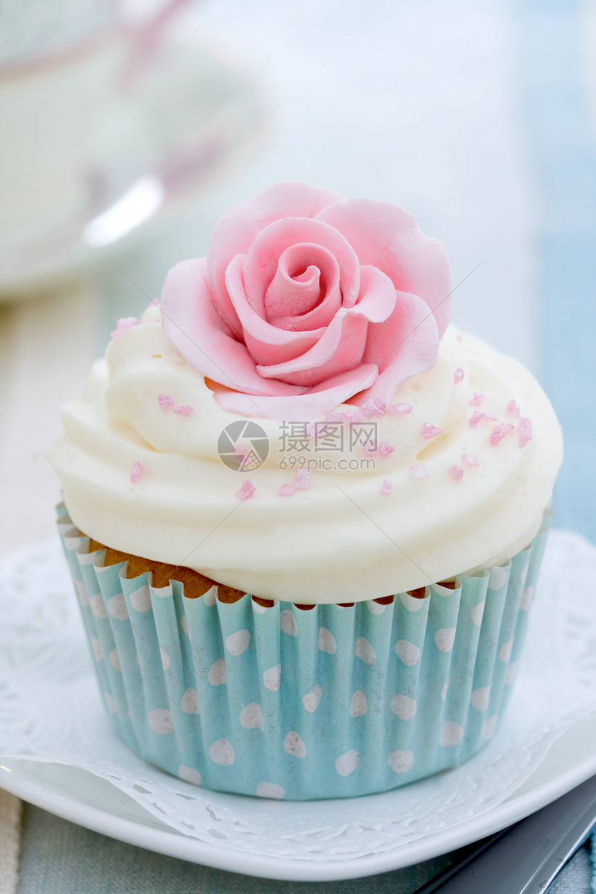 玫瑰纸杯蛋糕花朵小雨蓝色家庭冰镇食物饮食蛋糕玫瑰糖浆图片