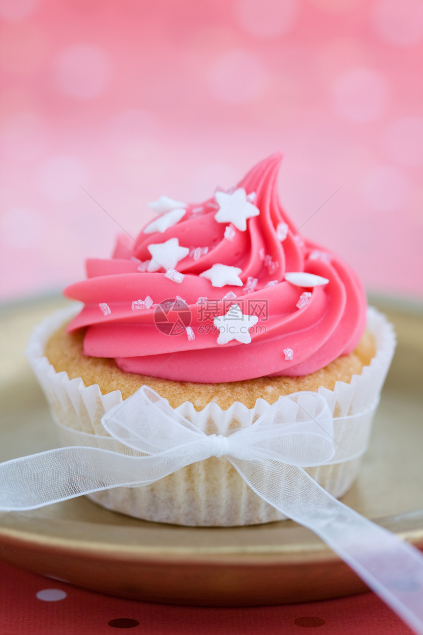 粉红蛋糕面包背景小吃冰镇奢华甜点蛋糕小雨烘焙磨砂图片