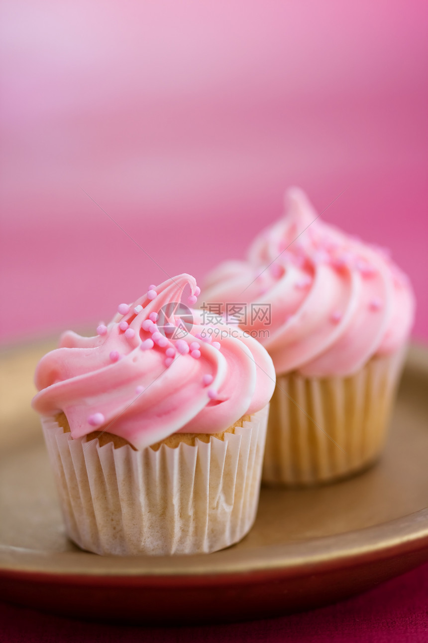 粉粉小纸杯蛋糕图片