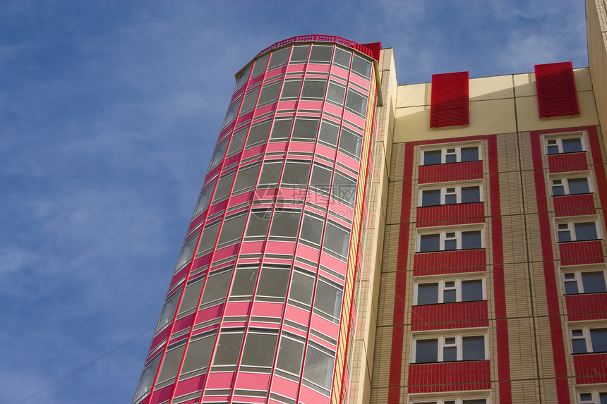 现代共管玻璃生长建筑地面高度公寓城市高楼景观环境图片