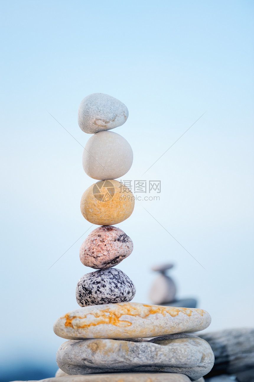 Pebbles 的堆积图片