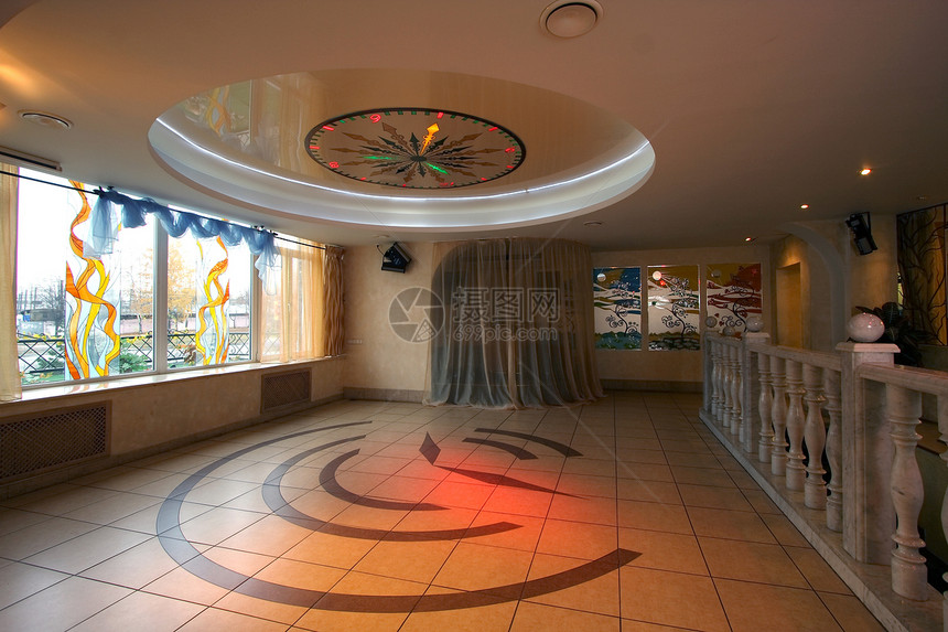 豪华的大厅曲线建筑学玻璃柱子小时创造力建筑入口大理石休息室图片