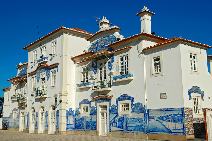 欧洲古董屋阳光窗户阳台马赛克旅行地面天空地标绘画房子图片