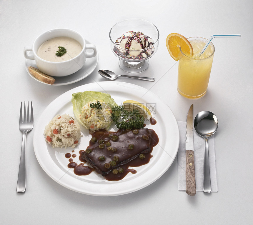 午餐时间餐厅蔬菜晚餐饮食冰淇淋美食家勺子食物橙汁沙漠图片