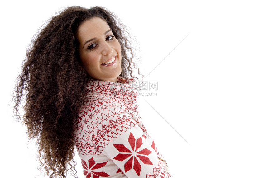 微笑的年轻女子的一面水平冒充衣服女性化青年女性套衫羊毛快乐姿势图片