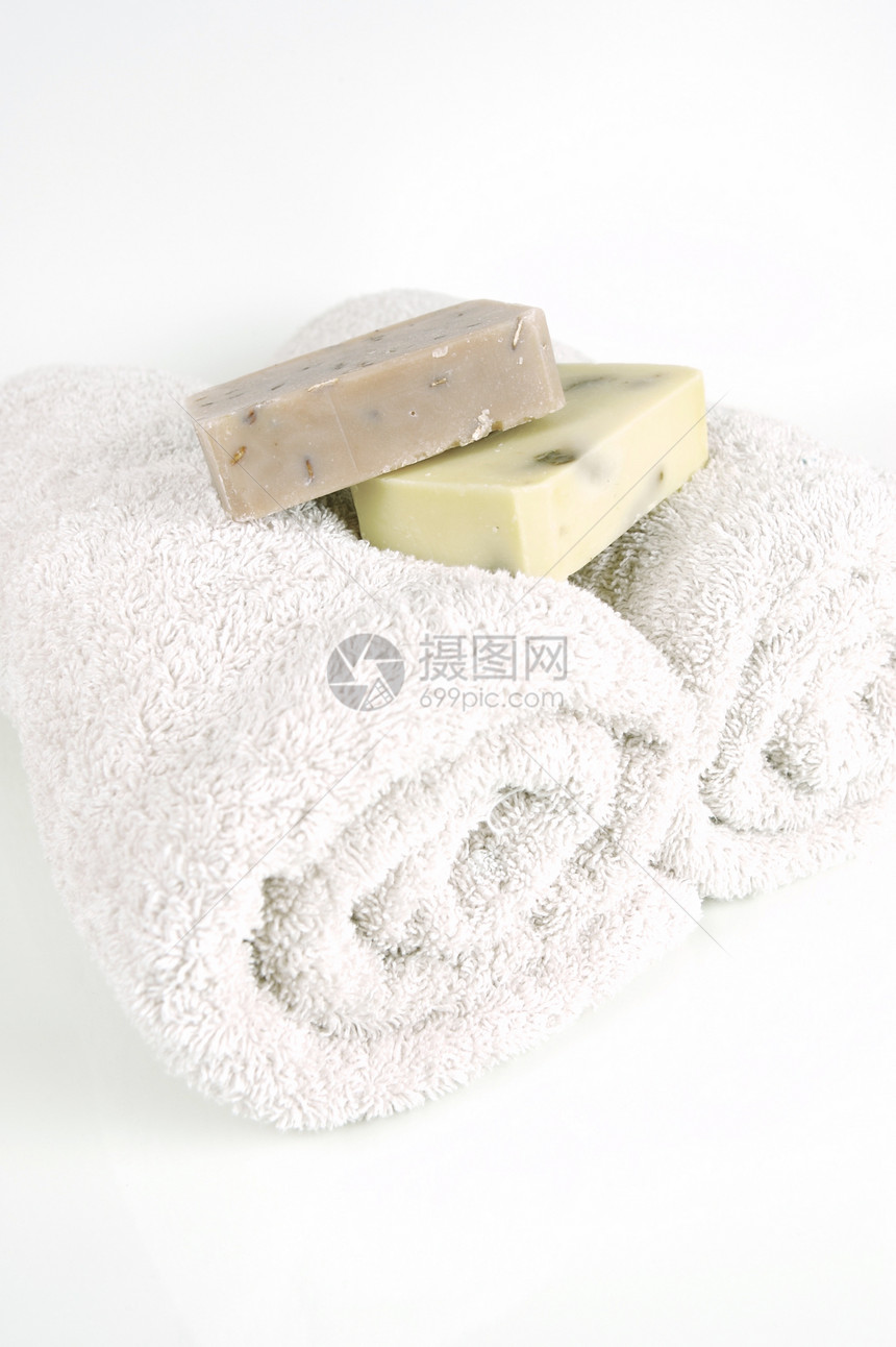 毛发和身体肥皂毛巾洗澡酒店产品浴室淋浴洗发水白色温泉图片