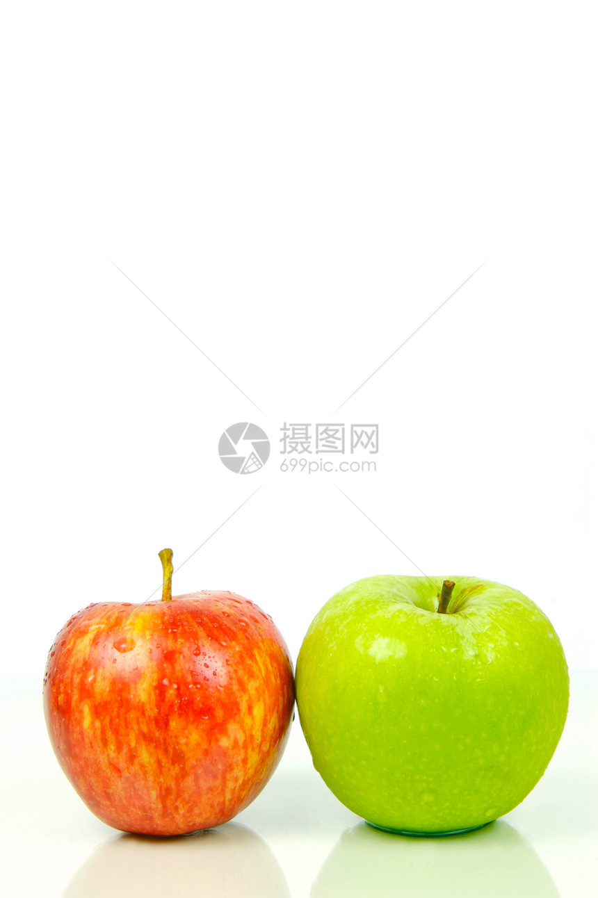红和绿苹果白色绿色红色食物图片