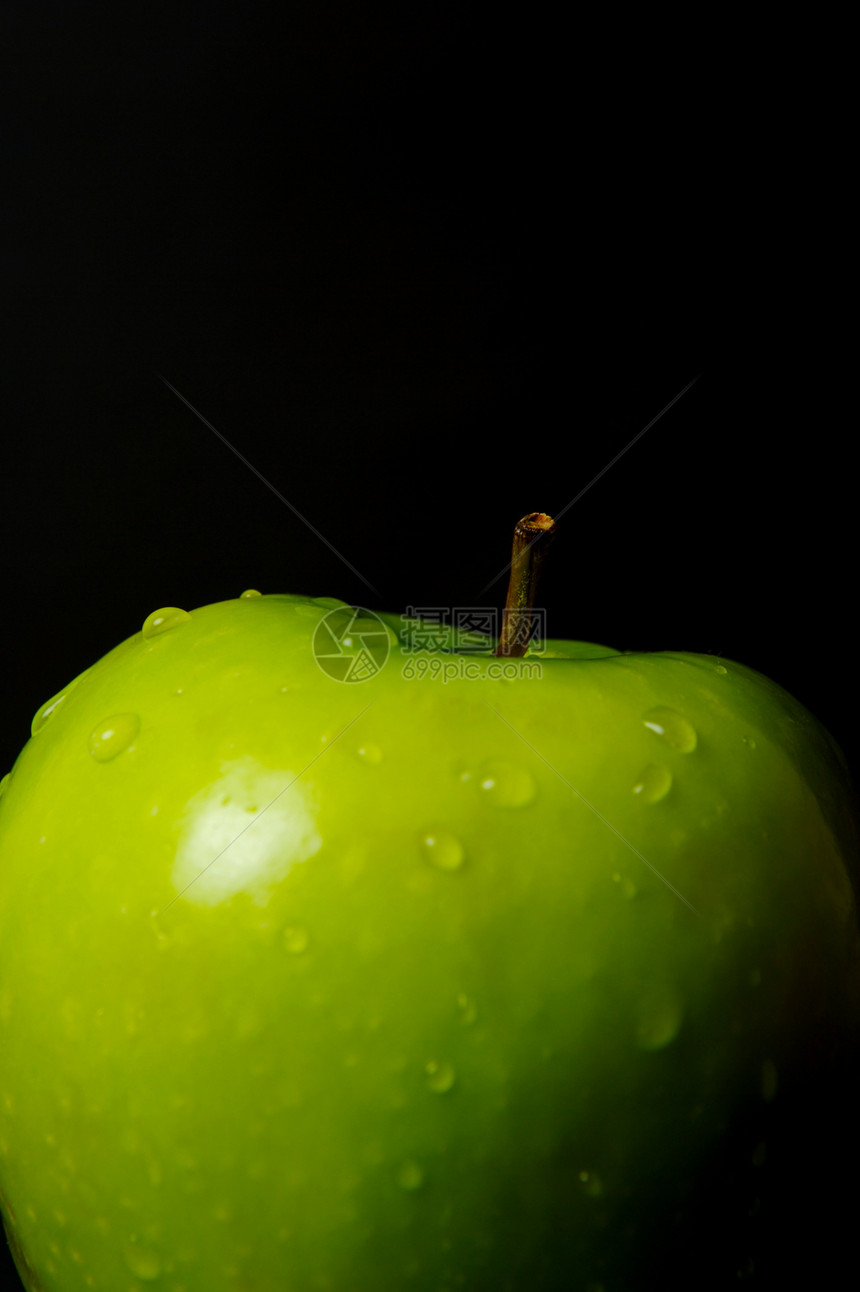 绿色苹果黑色食物图片