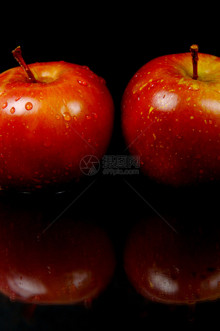 红苹果黑色红色食物图片