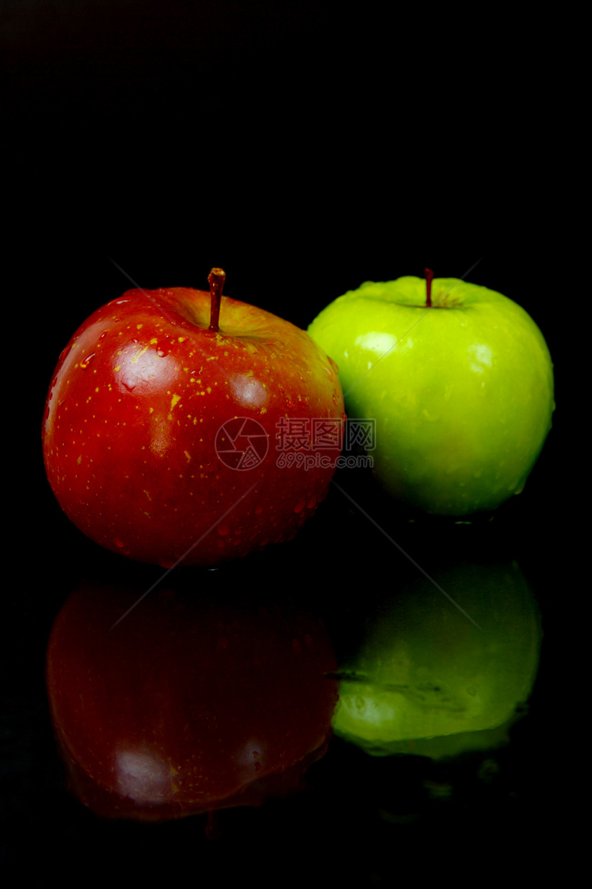 红和绿苹果食物绿色红色黑色图片