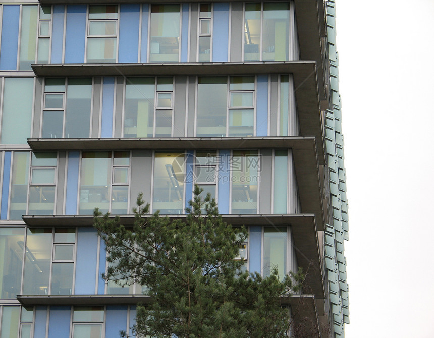 现代外部建筑水平树木玻璃阳台建筑学建造图片