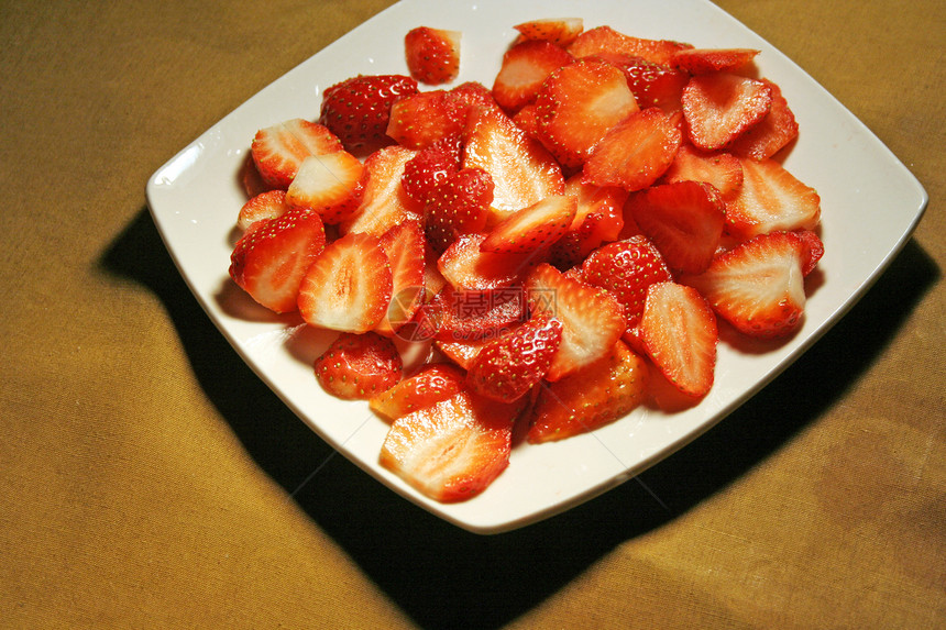 草莓浆果绿色早餐宏观水果饮食美食甜点叶子红色图片