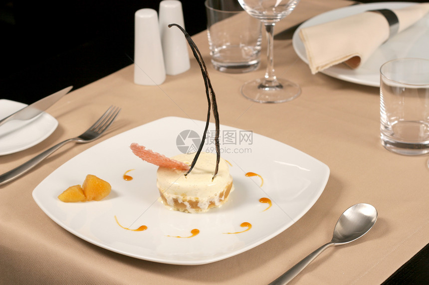 艺术甜品香草盘子美食宏观味道勺子接待冰淇淋奢华巧克力图片
