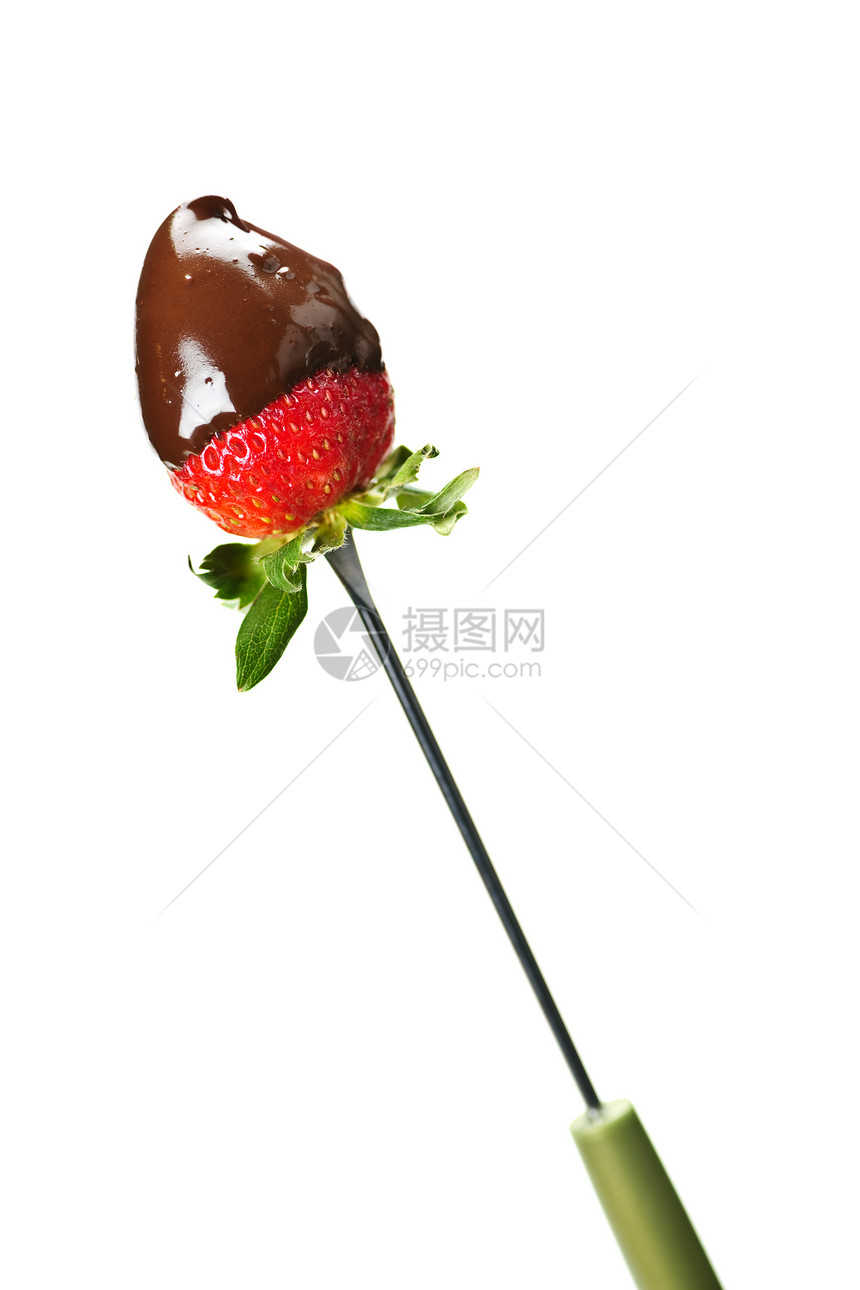 草莓浸在巧克力中涂层浆果白色棕色甜点美食火锅融化水果食物图片