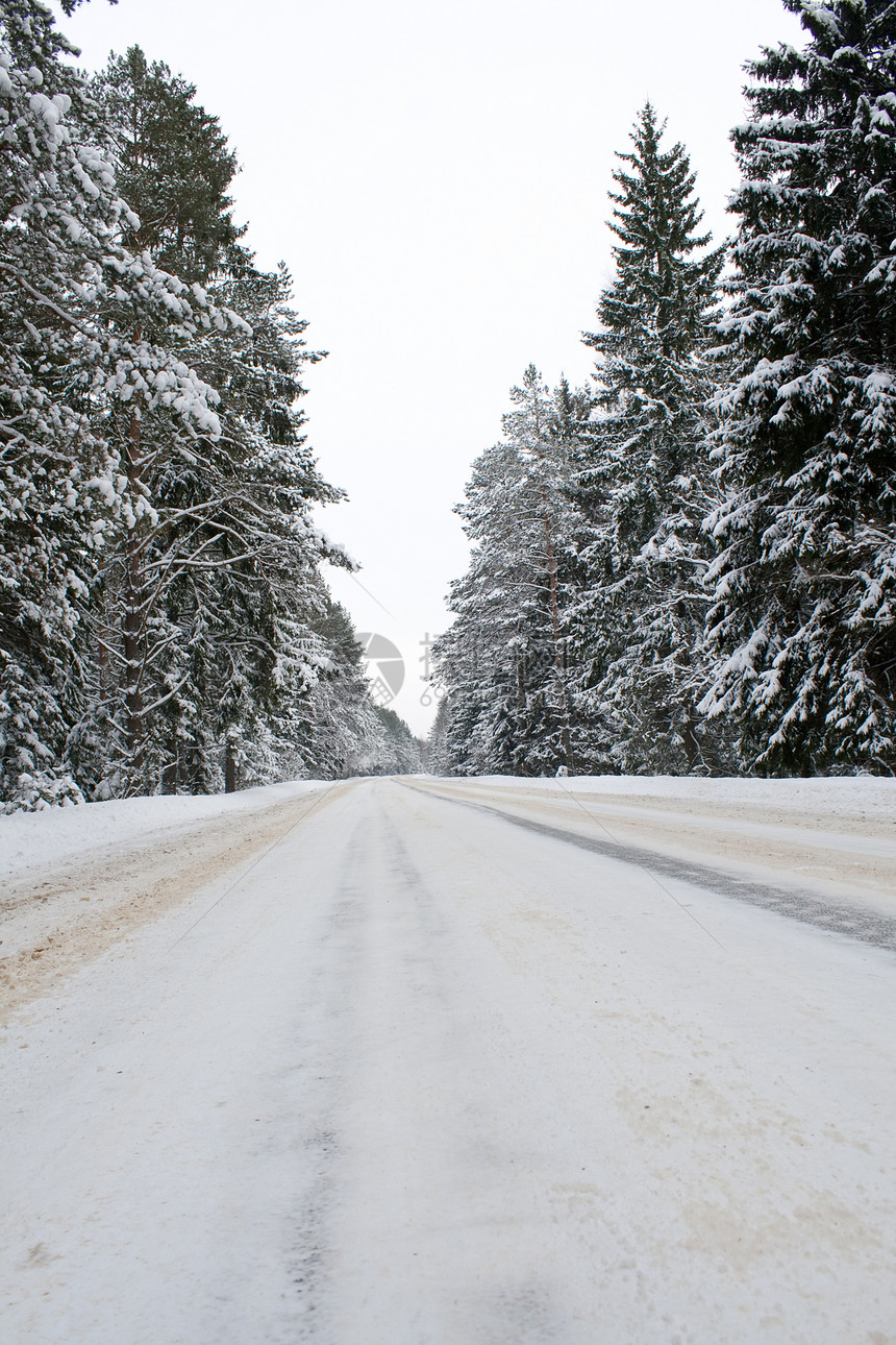 下方雪雪地乡村道路视图图片