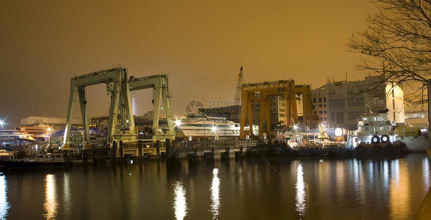 码头送货载体金属出口海洋建筑船厂运输船运港口图片