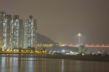 香港公共住房民众城市土地火车天空运输蓝色家庭住宅居住背景图片