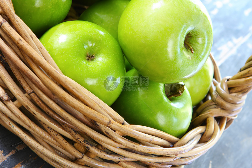 苹果篮子照片食物水果水平甘蔗奶奶营养柳条绿色小吃图片