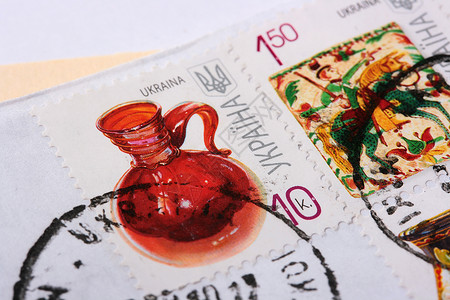 乌克兰邮件字母服务邮资信封红色邮戳背景图片