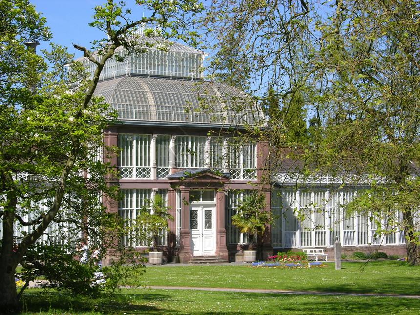 德国卡塞尔古老温室建筑建筑学天空纪念碑玻璃公园蓝色文化花园园艺图片