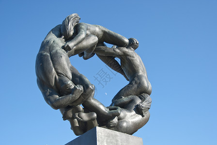 挪威奥斯陆公园雕刻图 挪威文化旅游雕塑公园雕像地方游客天空石头艺术背景图片
