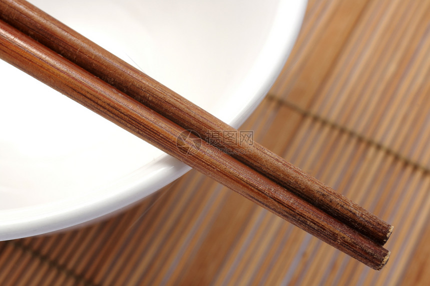 碗和筷子美食餐厅蔬菜洋葱桌子食物植物午餐木头面条图片