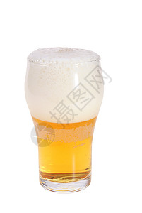 啤酒玻璃酒精泡沫黄色背景图片