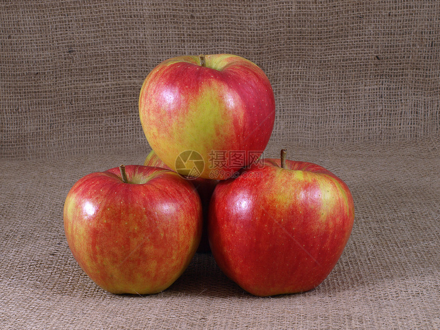 三个苹果水果饮食果汁营养图片