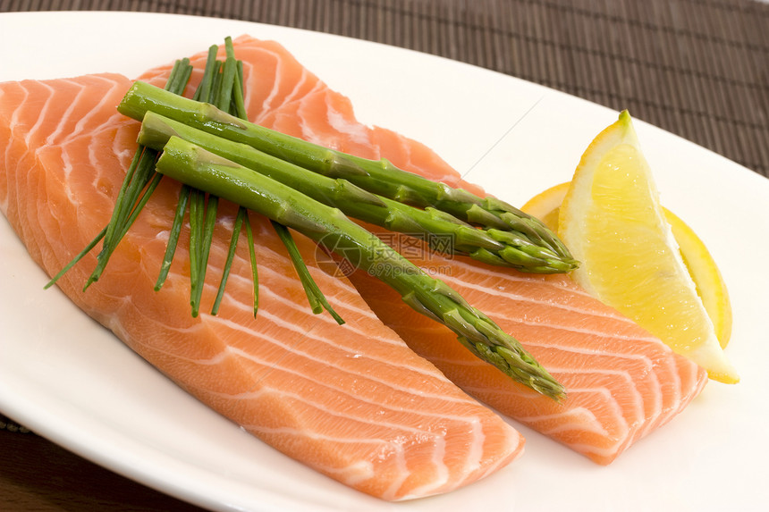 鲑鱼和白美食食物柠檬餐厅寿司海鲜营养厨房粉色图片