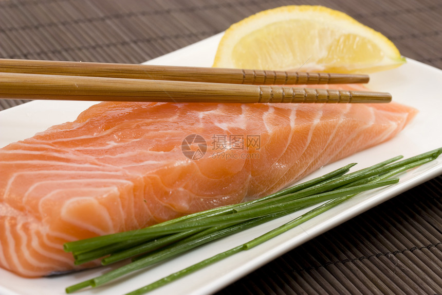 新鲜鲑鱼柠檬美食蔬菜海鲜厨房食物厨师营养寿司玫瑰图片