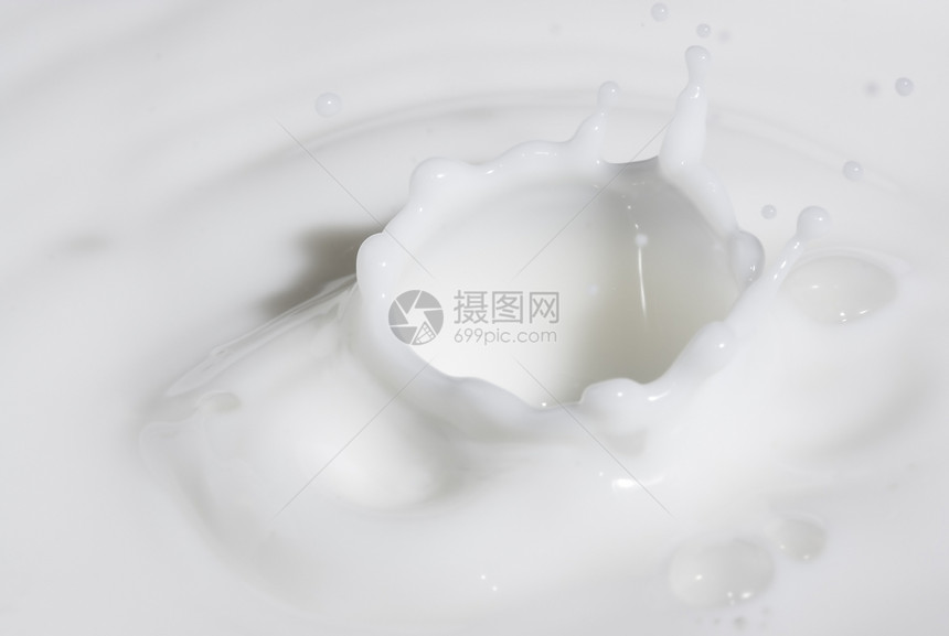滴奶牛奶枝条健康生长液体飞溅早餐奶油宏观凝胶洗发水图片