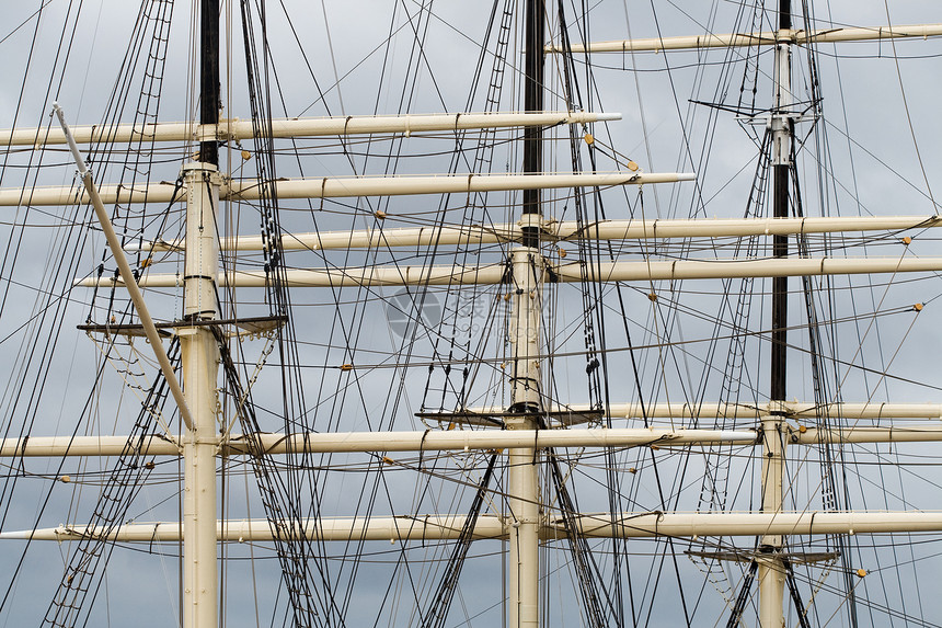 高架船舶钻船旅行索具电缆游艇帆船码臂桅杆木头航行海洋图片