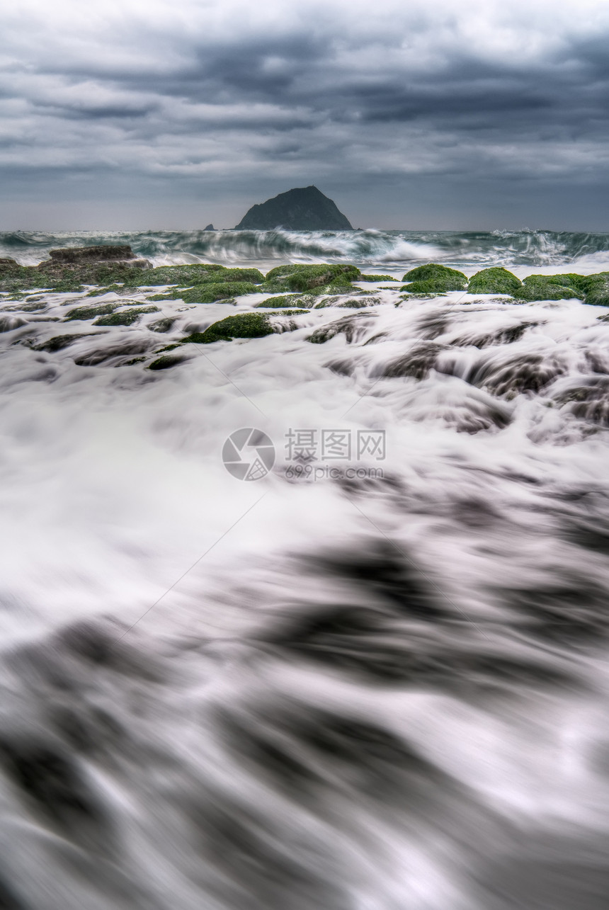 喷溢力量石头蓝色砂岩地质学风景侵蚀海浪巨石冲浪图片