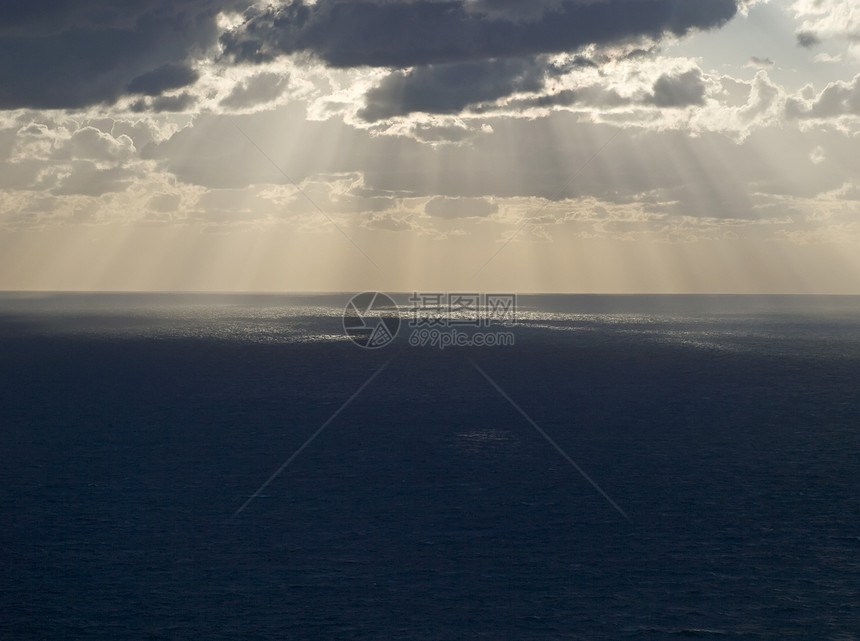 地中海黄昏海洋风景气象孤独射线日出地平线环境天顶地球图片