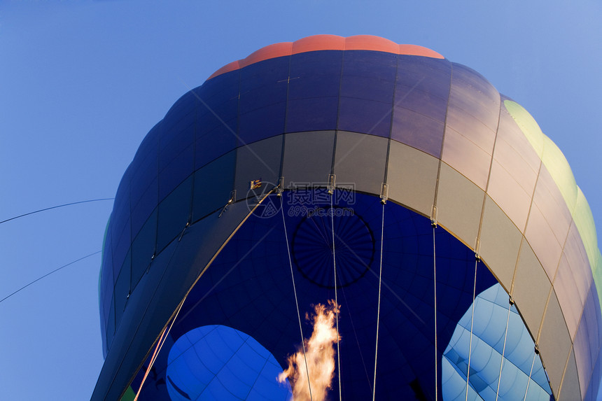 热气球尼龙火焰织物丙烷闲暇胶囊蓝色气体通风柳条图片