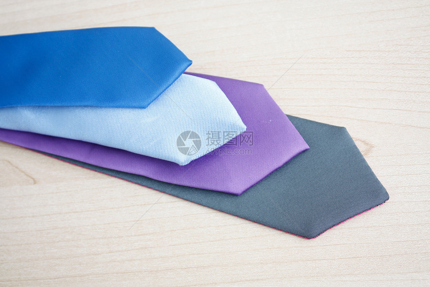 铁条男装蓝色紫色领带灰色图片