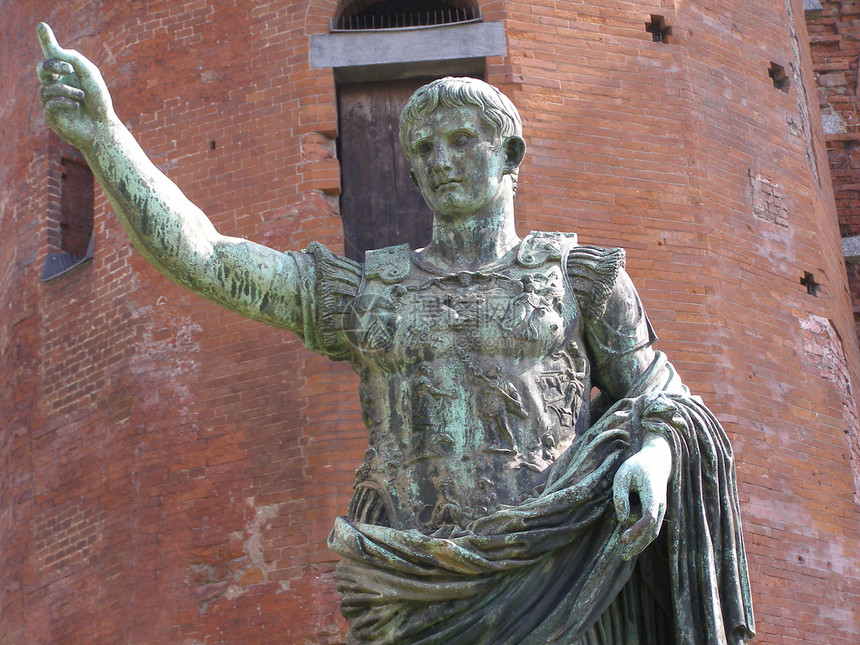罗马雕像墙壁衰变绿色氧化物古物帝国雕塑考古学城堡青铜图片