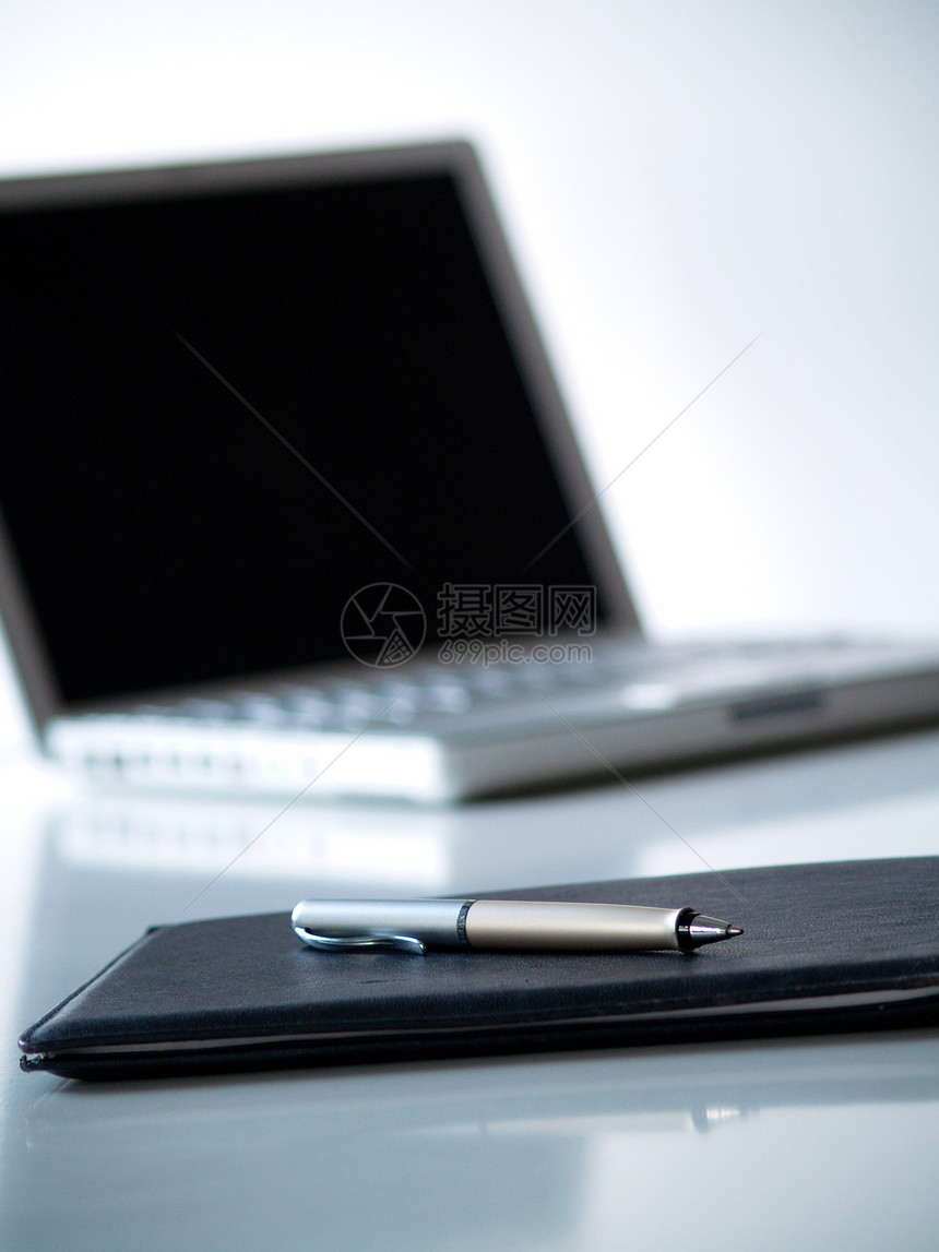 商业皮革写作办公室工作文件夹硬件电脑笔记公文包圆珠笔图片