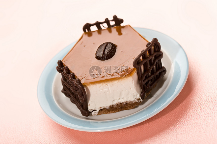 漂亮蛋糕巧克力食物营养糕点盘子奶油饮食图片