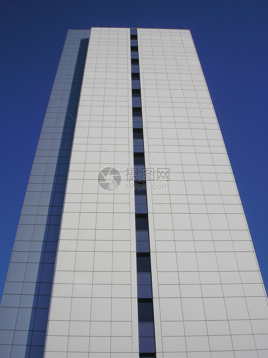 天空压台城市商业办公室高楼中心蓝色建筑玻璃建造公寓图片