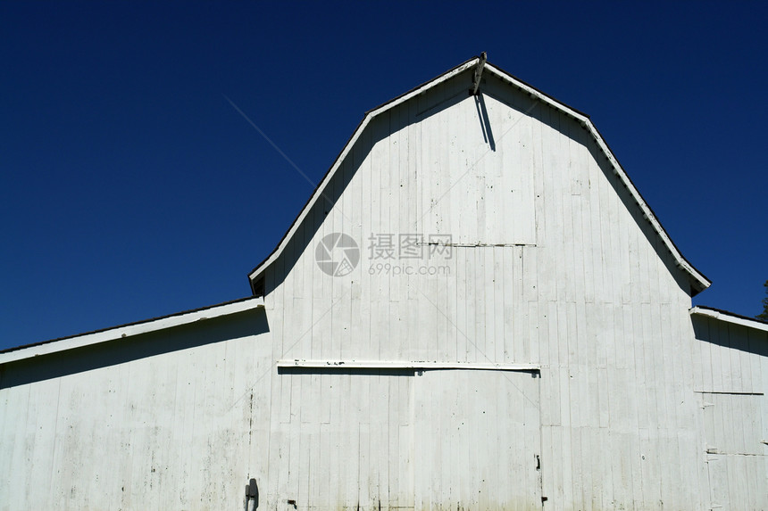 农场建筑的碎片粮食牧场农村植物白色贮存树木天空国家房子图片
