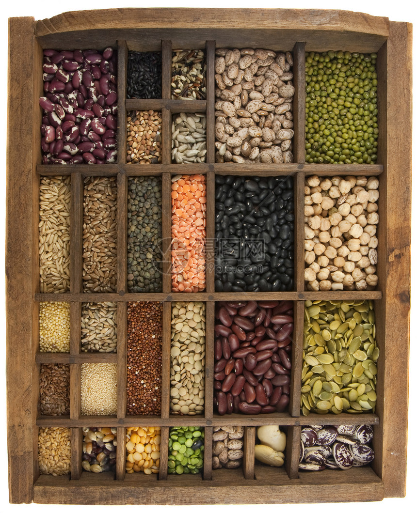 豆类 谷物 古代打字箱中的种子图片
