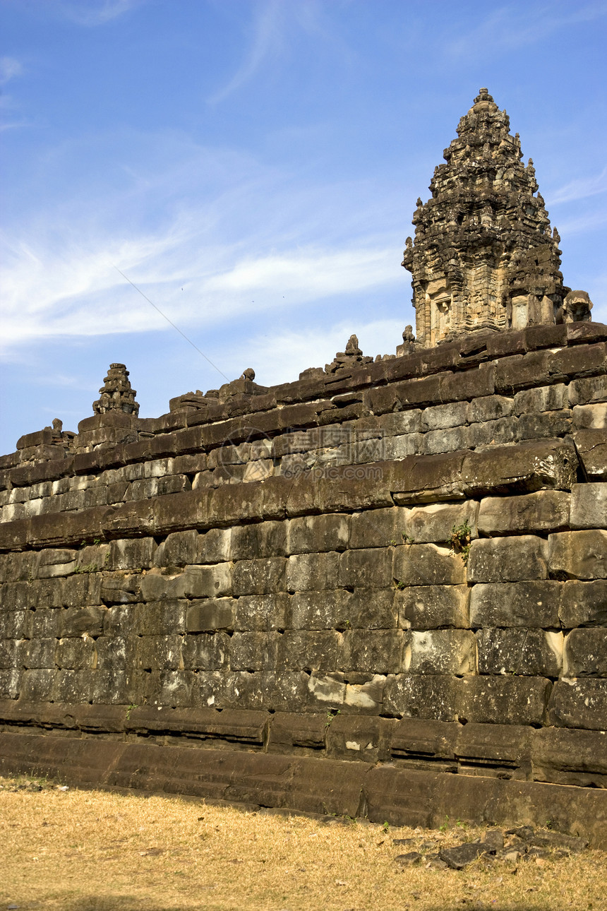 Preah Ko 柬埔寨考古学寺庙高棉语雕像建筑物遗迹雕刻收获建筑学文化图片
